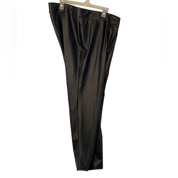 Torrid Platinum Black Faux Leather Leggings. Size 3 EUC - Picture 2 of 9